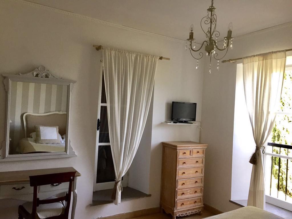 B&B H.M. Sonnino ภายนอก รูปภาพ